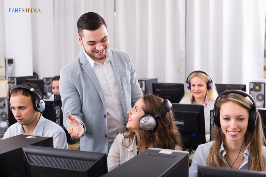 Bộ phận bán hàng và chăm sóc khách hàng